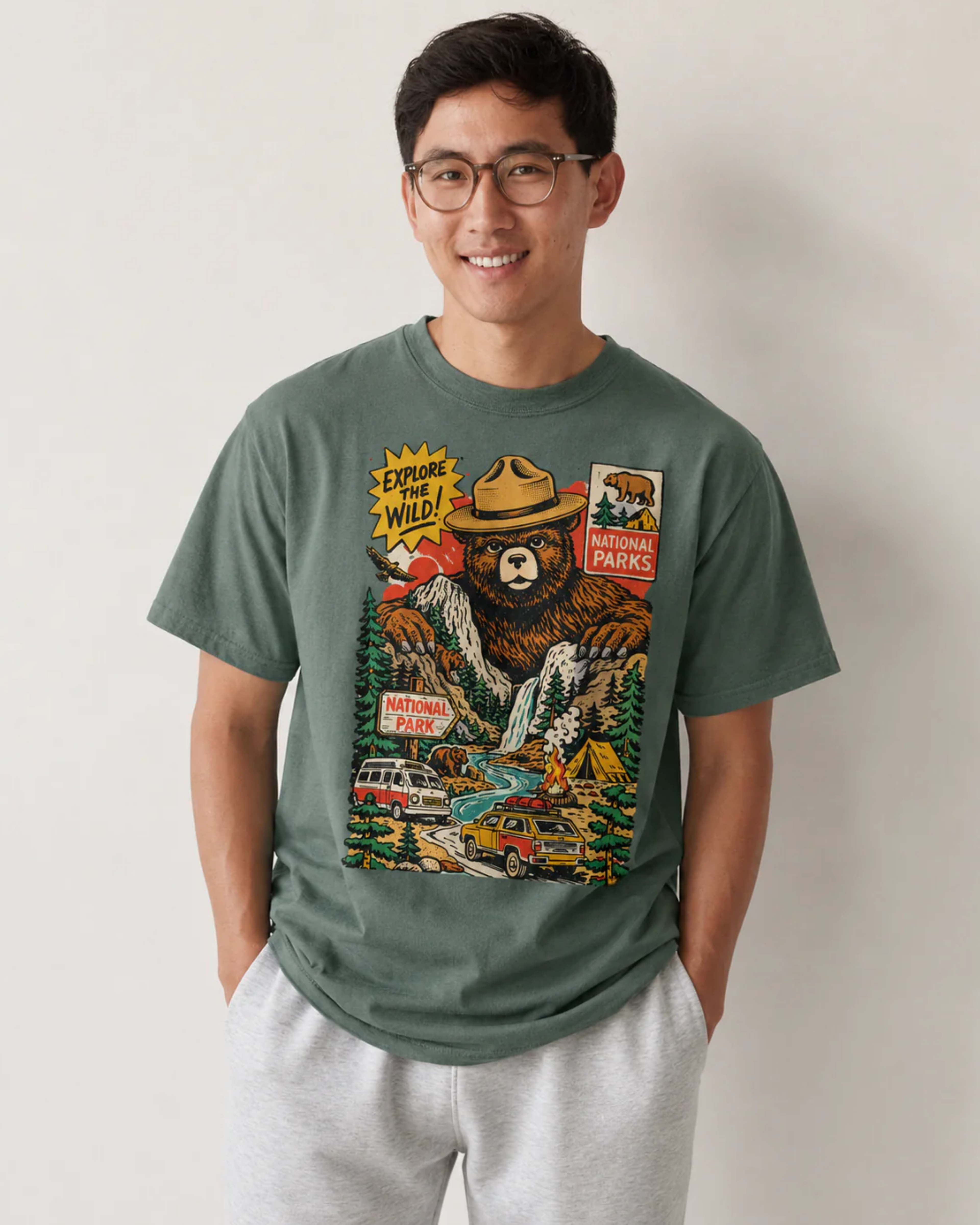National Park Bear Graphic tee