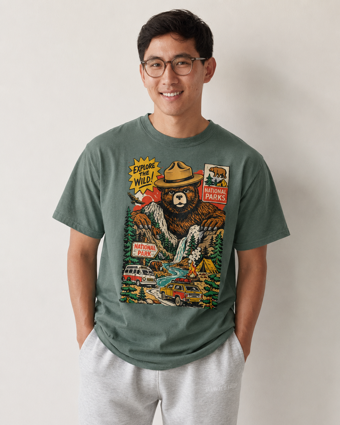 National Park Bear Graphic tee