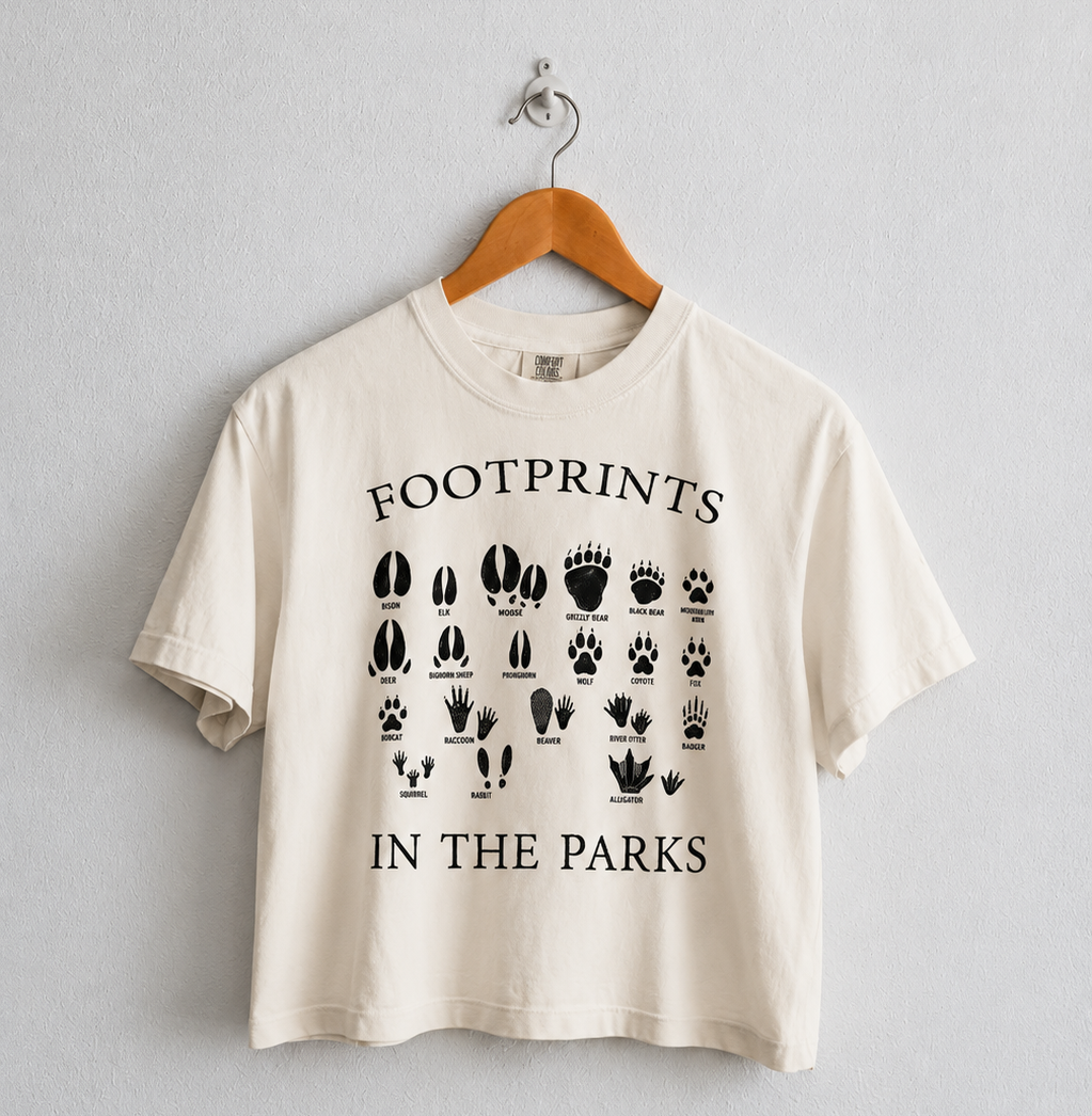 Footprints in the parks Women’s cropped boxy tee